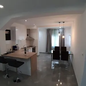 https://apartman-noah.hotelinzadar.com